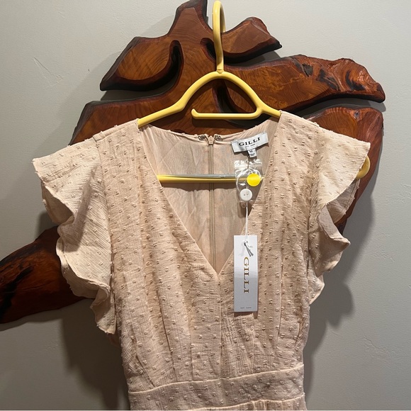 Brand new never worn Gilli dress - Picture 2 of 10